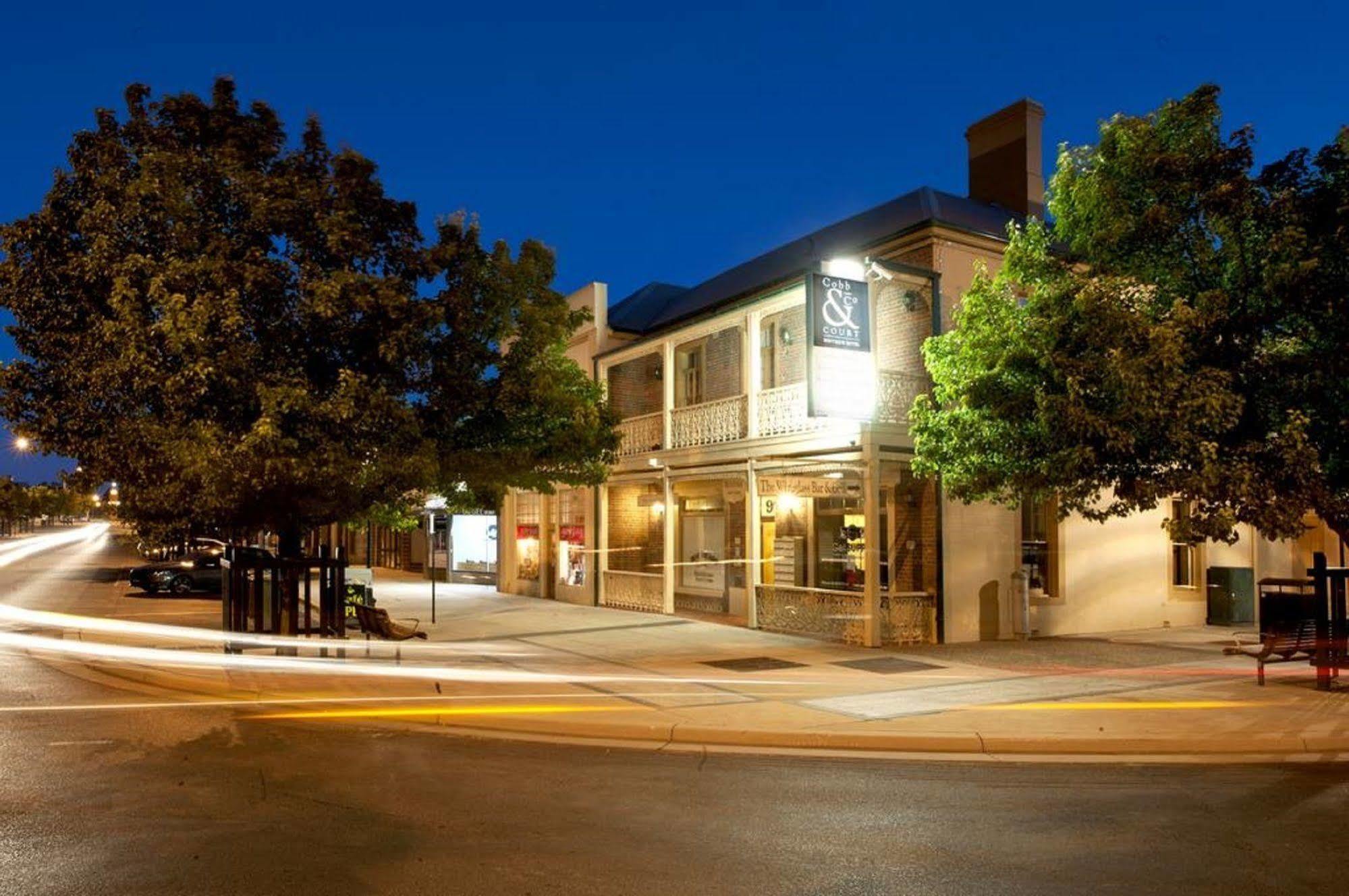 Cobb & Co Court Boutique Hotel Mudgee Luaran gambar
