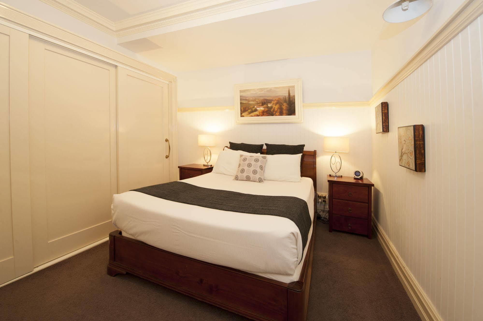 Cobb & Co Court Boutique Hotel Mudgee Luaran gambar