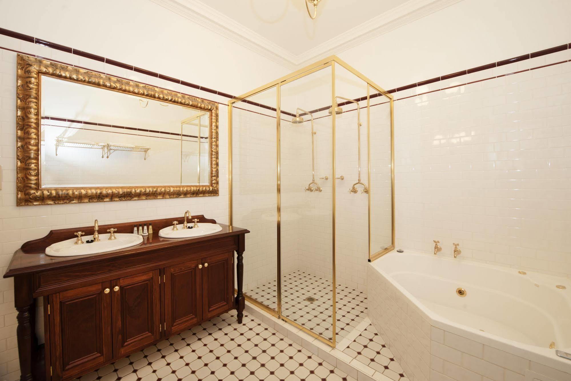 Cobb & Co Court Boutique Hotel Mudgee Luaran gambar